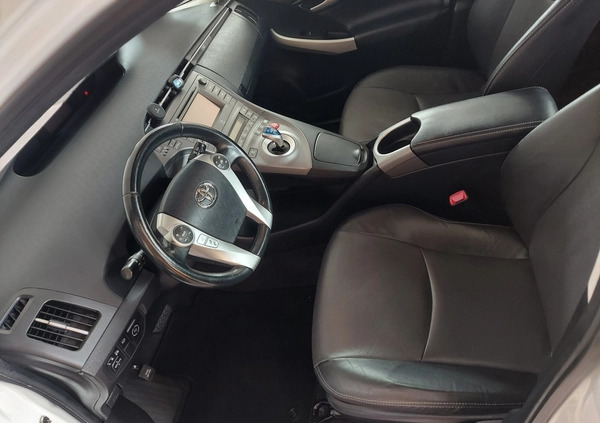Toyota Prius cena 54800 przebieg: 169000, rok produkcji 2013 z Raciąż małe 29